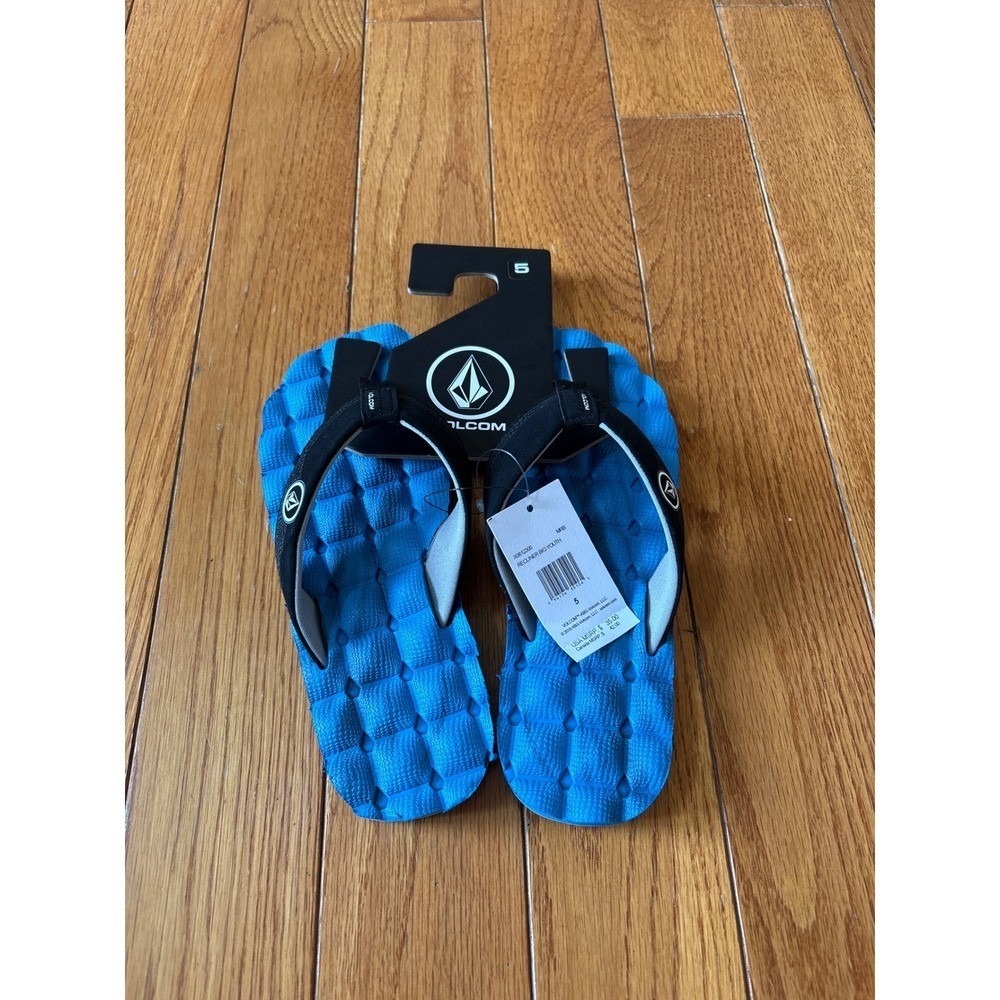 Volcom Recliner Big Youth Blue Black Flip Flop Sandals Size 5 NEW X0812300 $35